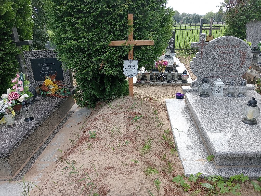 Grób Teodora Szczepaniak