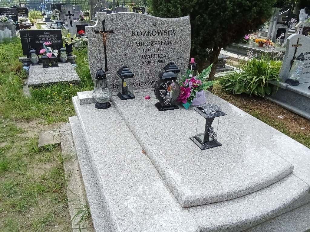 Grób Waleria Kozłowska